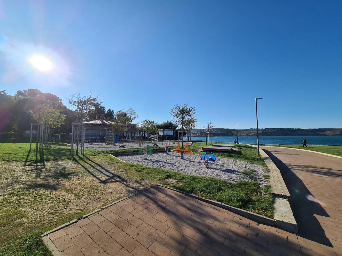 Apartma Sinitus Izola Luaran gambar
