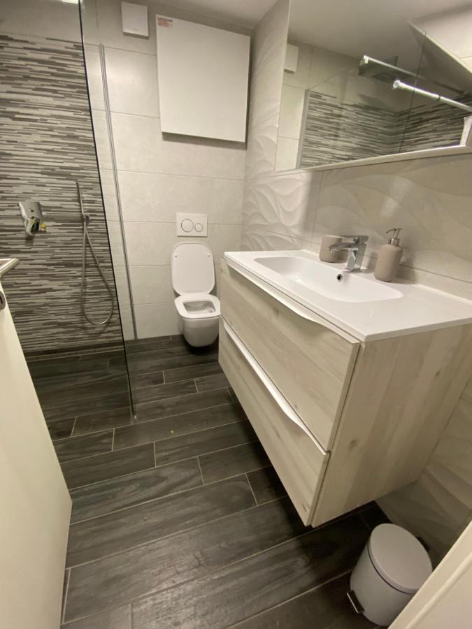 Apartma Sinitus Izola Luaran gambar