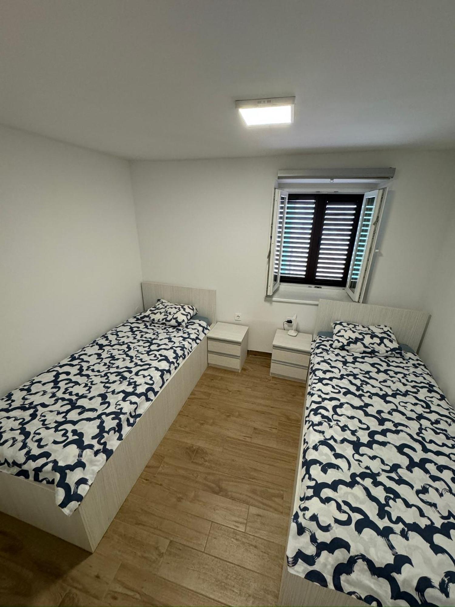 Apartma Sinitus Izola Luaran gambar